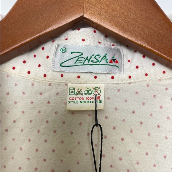 Cropped floral Embroidered polka dot vintage top - Picture 5 of 6